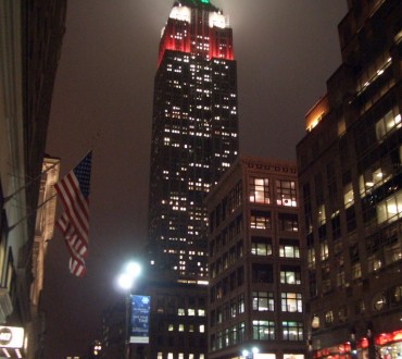 Das Empire State Building bei Nacht im 3D Format